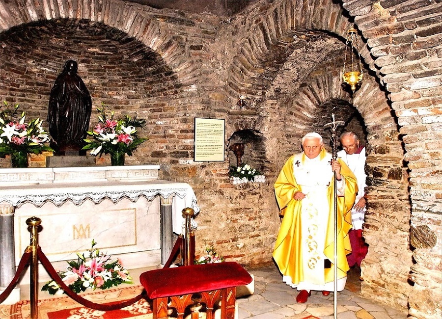 Explore Ephesus on a full-day tour - Image 10