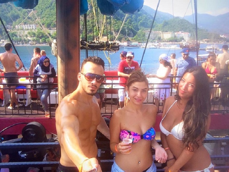 Full Day Pirate Boat Tour in Marmaris with Lunch - Image 5