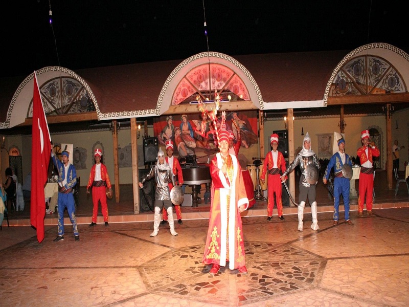 "1001 nights" oriental Turkish Night entertainment with dinner in Icmeler - Image 4