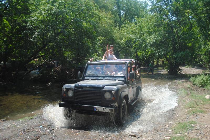Kemer Jeep Safari - best family activities in Kemer - Turkey - Image 3