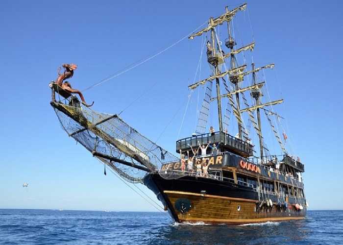 Kemer pirate boat trip is an exciting tour for adults & kids - Image 11