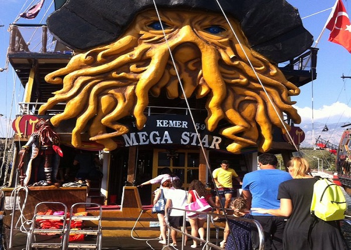 Kemer pirate boat trip is an exciting tour for adults & kids - Image 14