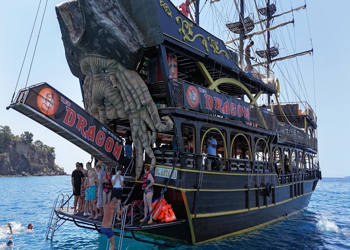 Kemer pirate boat trip is an exciting tour for adults & kids - Image 16