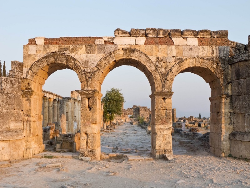 Мармарис: Ночная экскурсия по Памуккале с посещением Хлопкового замка и Иераполиса. - Image 3