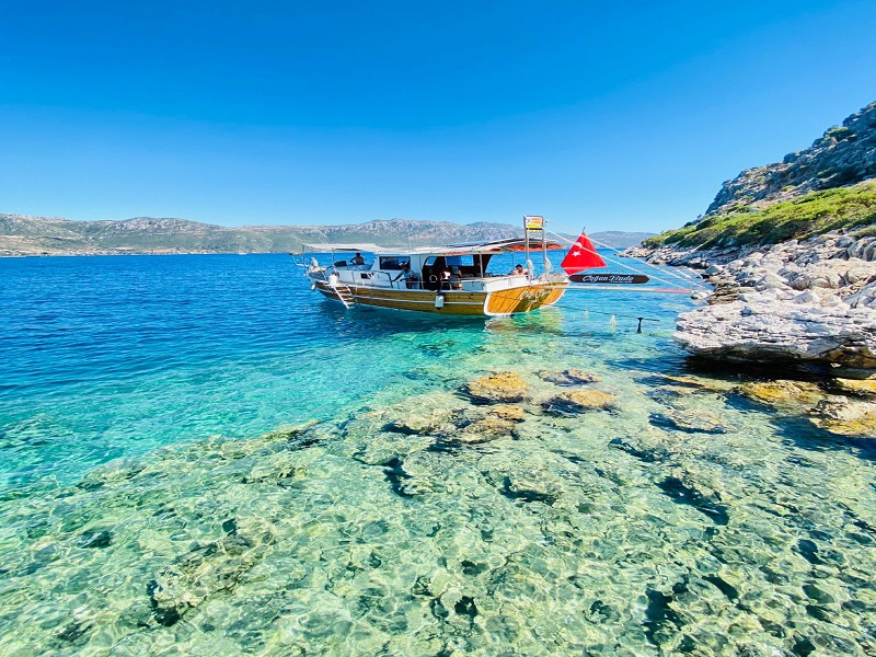 Discover the bays and coastline of Marmaris on a private boat - Image 9