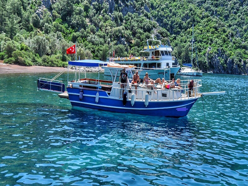 Marmaris: Öğle Yemeği ve Alkolsüz İçecekler Dahil Özel Tekne Turu 2 - Image 1