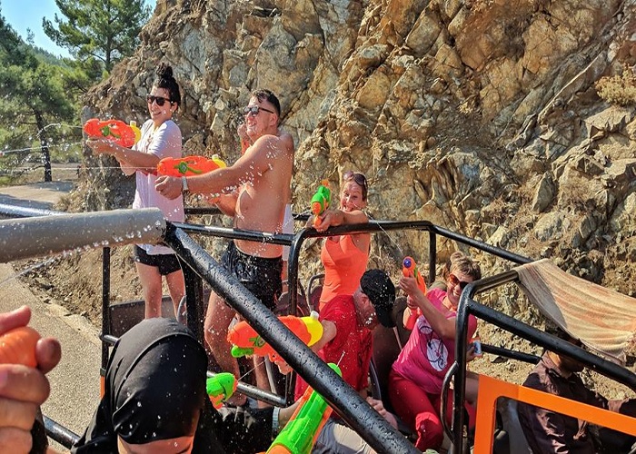 The Turunç jeep safari tour is an extremely safe and adventurous trip. - Image 4