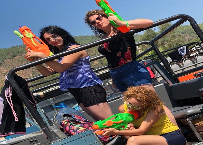 The Turunç jeep safari tour is an extremely safe and adventurous trip. - Image 1